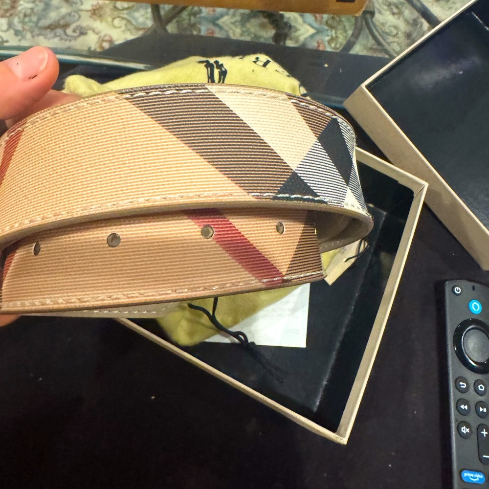 Burberry authentic classic plaid belt